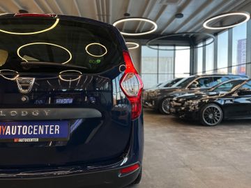 MYAUTOCENTER – Gebraucht- und Jahreswagen mit Werkstattservice in Pfaffenhofen Dacia Lodgy *7-Sitzer*1. Hand*Klima*Radio*