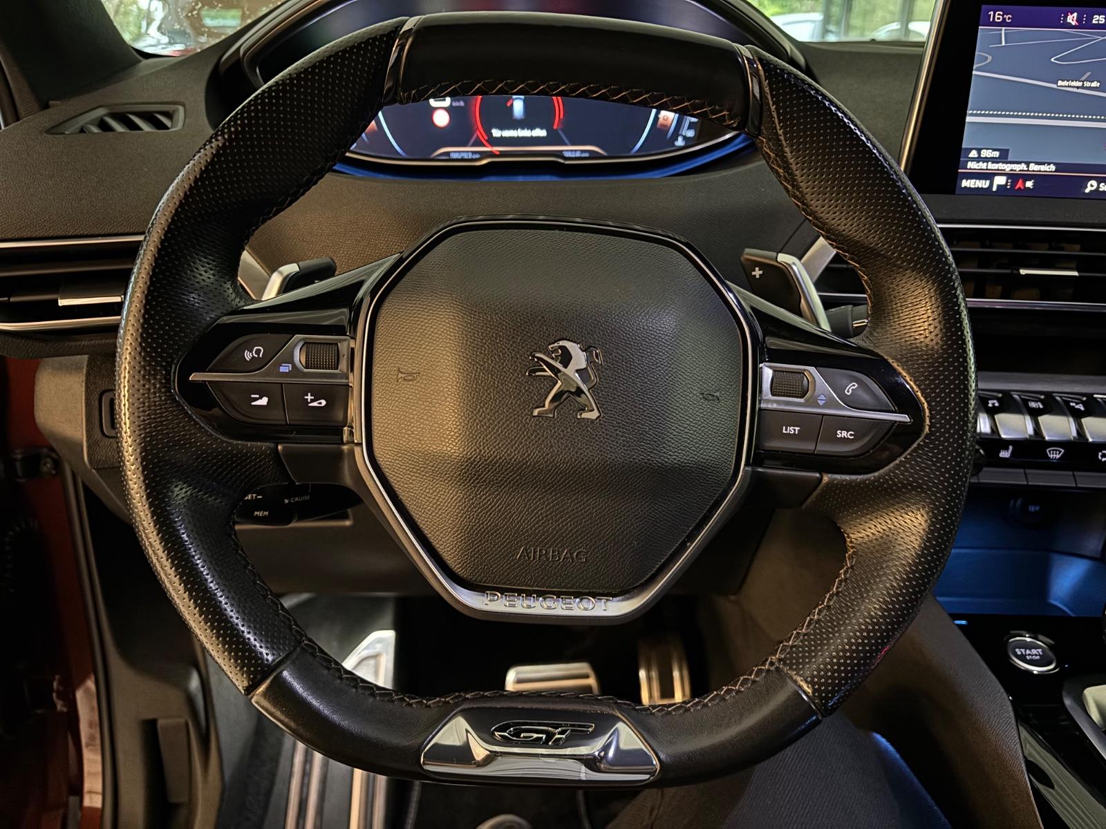 Peugeot 3008 GT*Automatik*360°*SHZ*Navi*Schiebedach