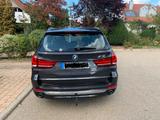 BMW X5 xDrive30d - - BMW X5 mit Diesel-Antrieb: Grau