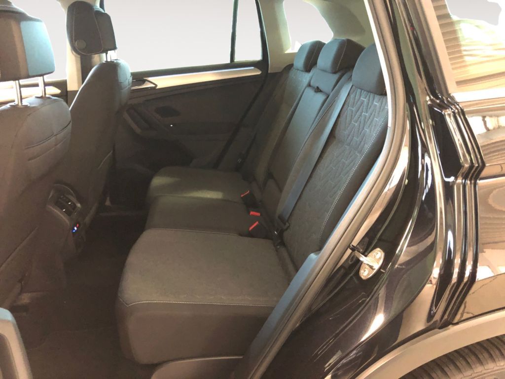 Fahrzeugabbildung Volkswagen Tiguan 1.5 TSI Life beheizbares Lenkrad Navi