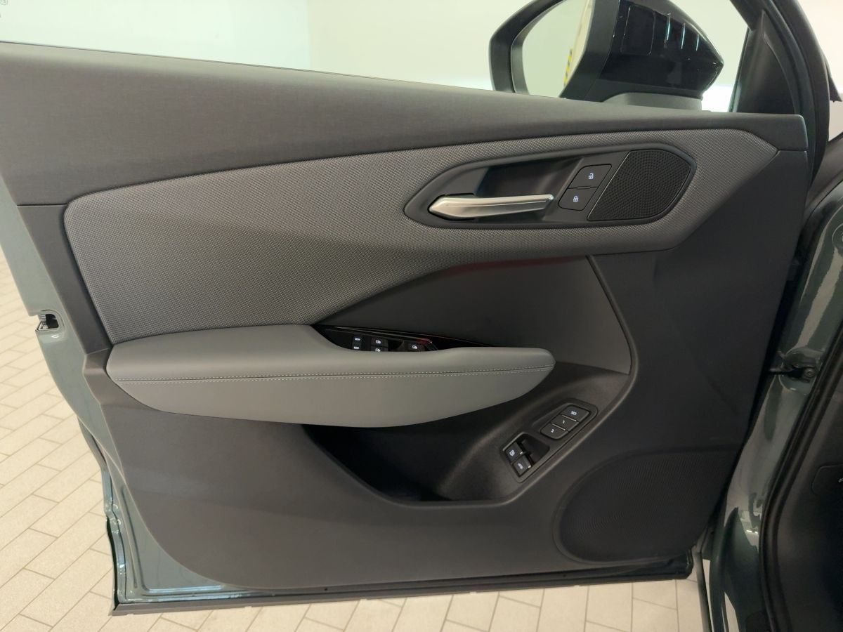 Audi Q3 SUV e-hybrid S tronic foto 17