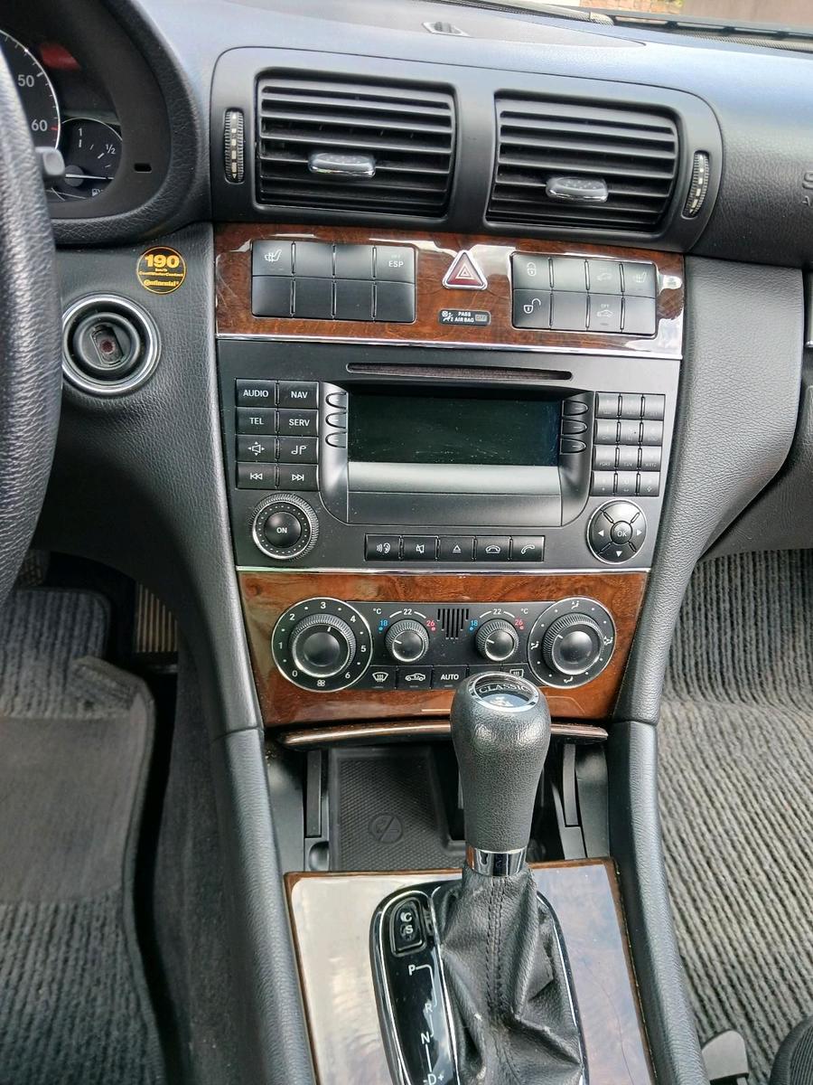 Mercedes-Benz  2004 — photo 5