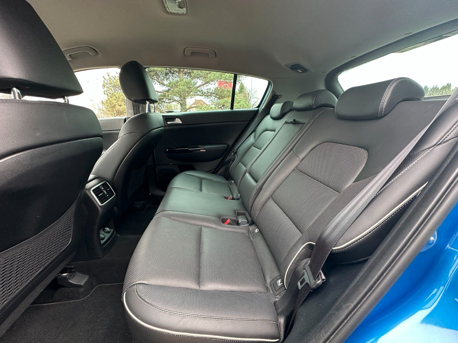Fahrzeugabbildung Kia Sportage Dream Team 2WD