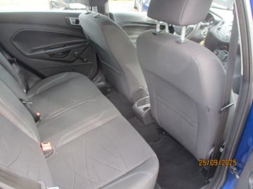 Ford Fiesta Sync Edition Zahnriemen NEU + Winterpaket