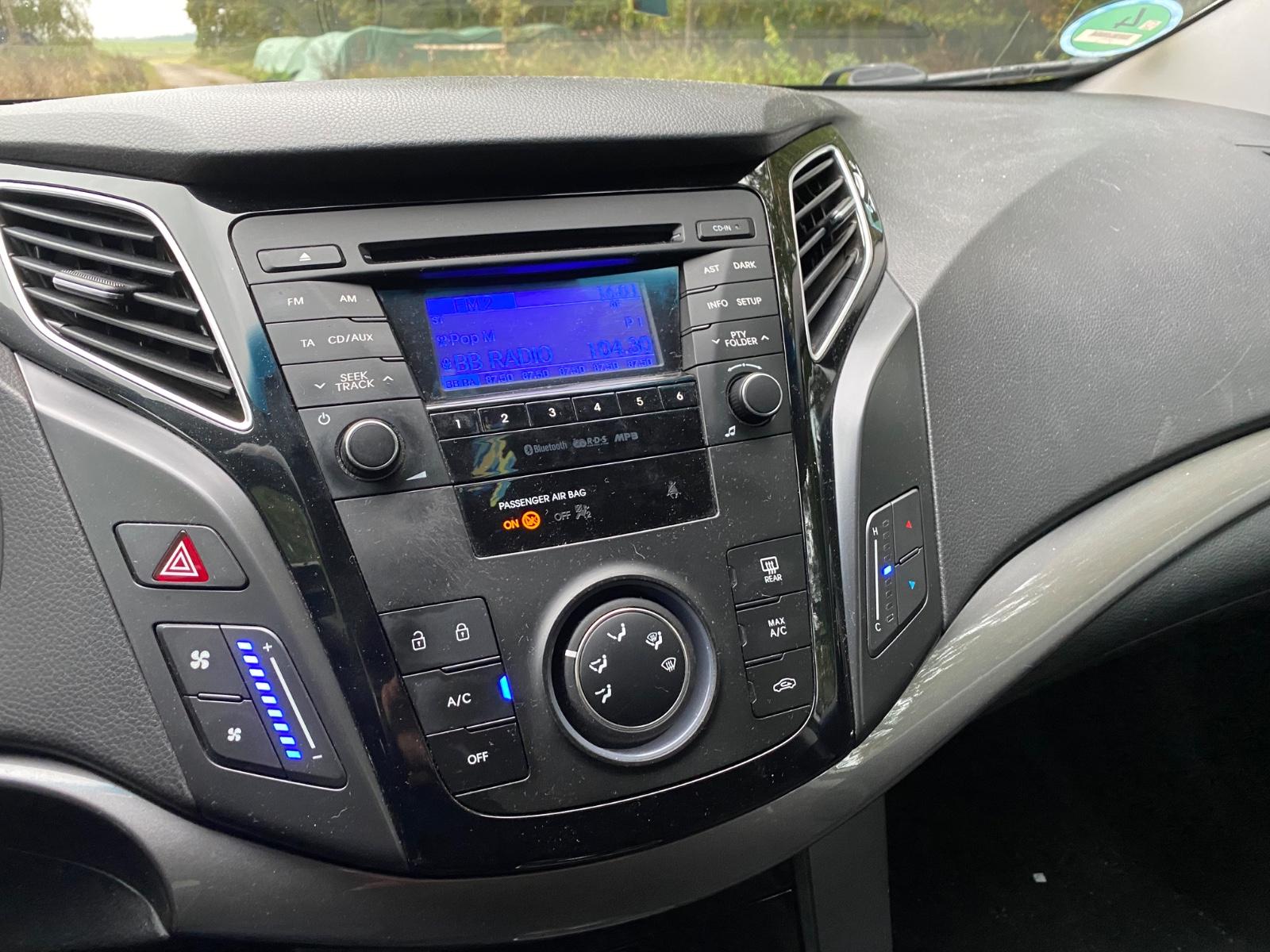 Hyundai i40 2012 — photo 10