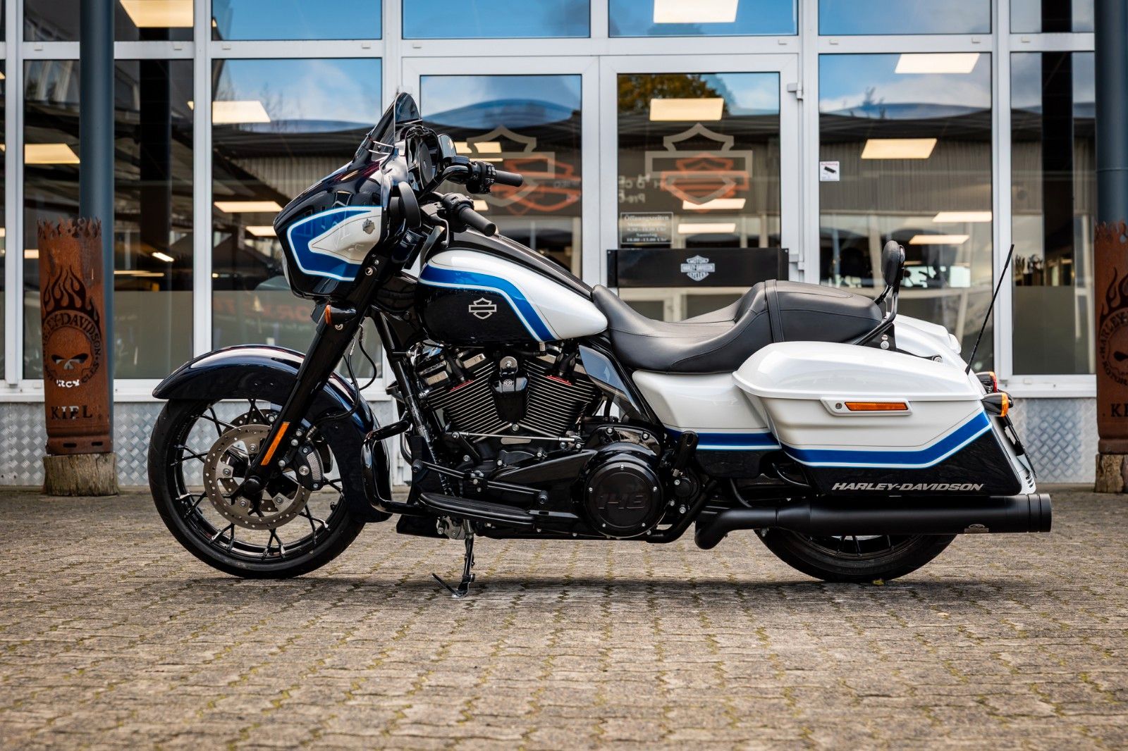 Fahrzeugabbildung Harley-Davidson STREET GLIDE SPECIAL FLHXS 148 CUI  - TORXSTER -