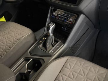 Volkswagen Tiguan - 10