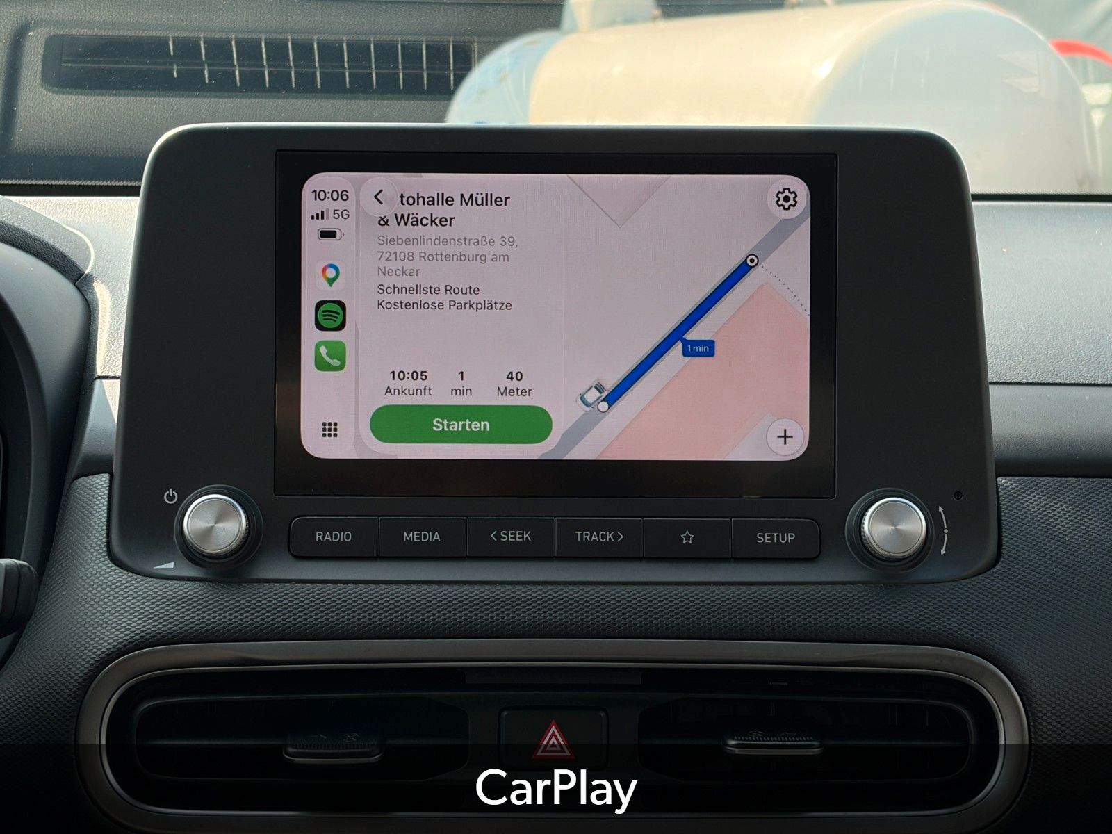 Fahrzeugabbildung Hyundai KONA E Select SHZ ACC PDC LKA Navi WiFi CarPlay
