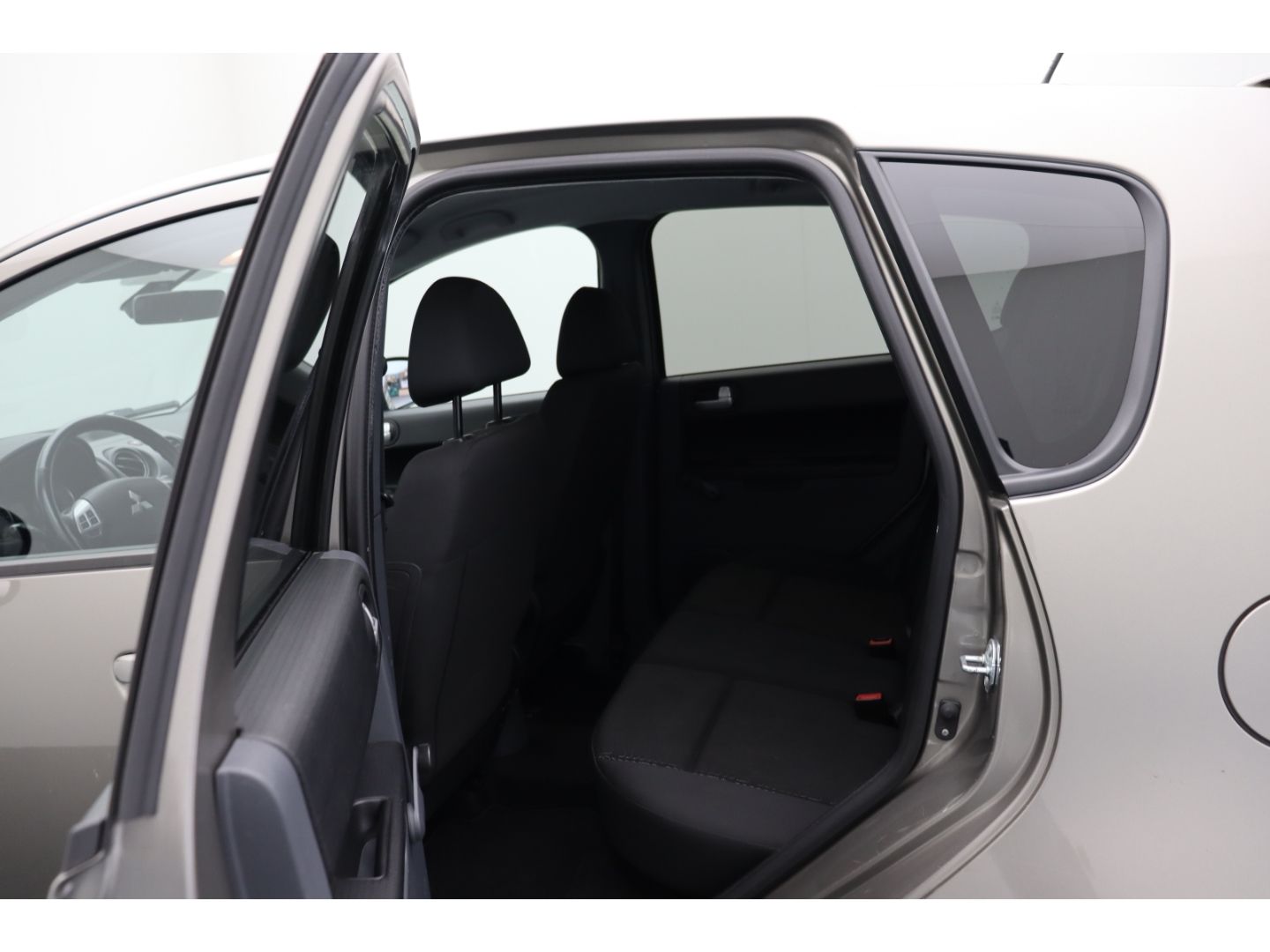 Fahrzeugabbildung Mitsubishi Colt 1.3 Polar Tempomat Multifunktion SHZ Notbre