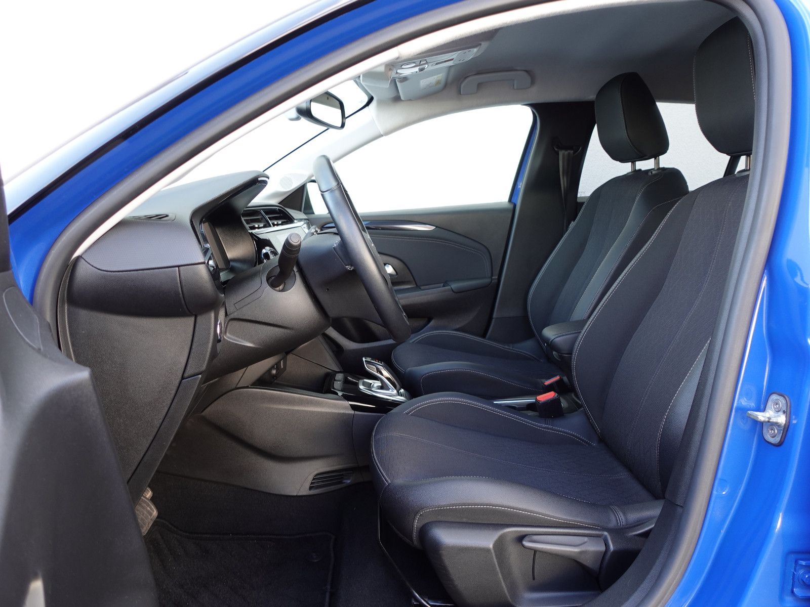 Fahrzeugabbildung Opel Corsa-e Elegance,Navi,Matrix,3-phasig,Sitzhzg