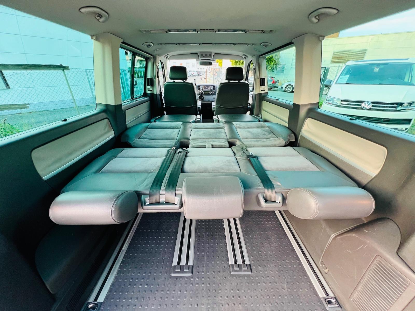 VOLKSWAGEN T5 MULTIVAN UNITED 2.5 TDI 174ch 4MOTION - 7 PLACES - 2 PORTES COULISSANTES ÉLECTRIQUES - ALCANTARA/CUIR - GPS - CHAUFFAGE AUXILIAIRE