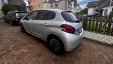 Peugeot 208 1.2 Allure PureTech 110 EAT6 S & S Allure - Peugeot 208: 1.2