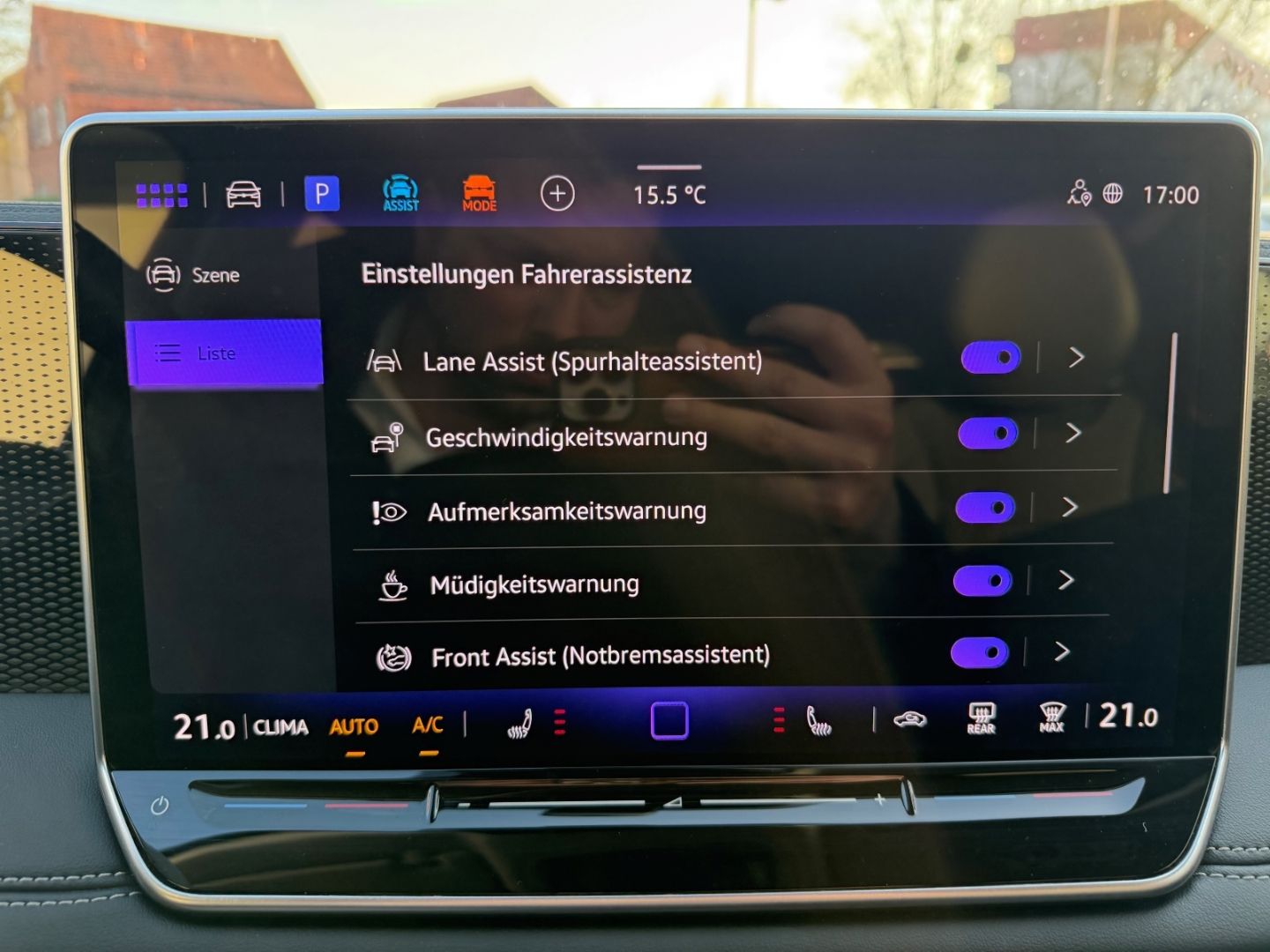 Fahrzeugabbildung Volkswagen Tiguan 1.5 eTSI 110 kW Life Navi Digitales Cockp