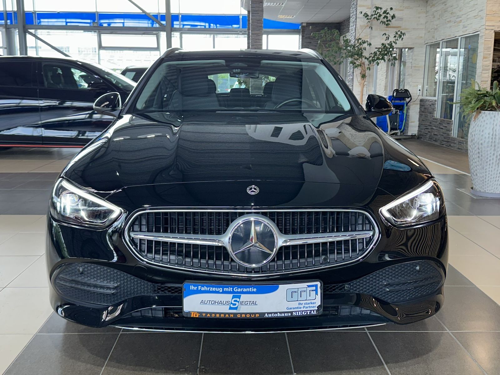 Mercedes-Benz C 200 T d*Avantgarde Advanced*R.Cam*SHZ*LED*ACC imagem 2