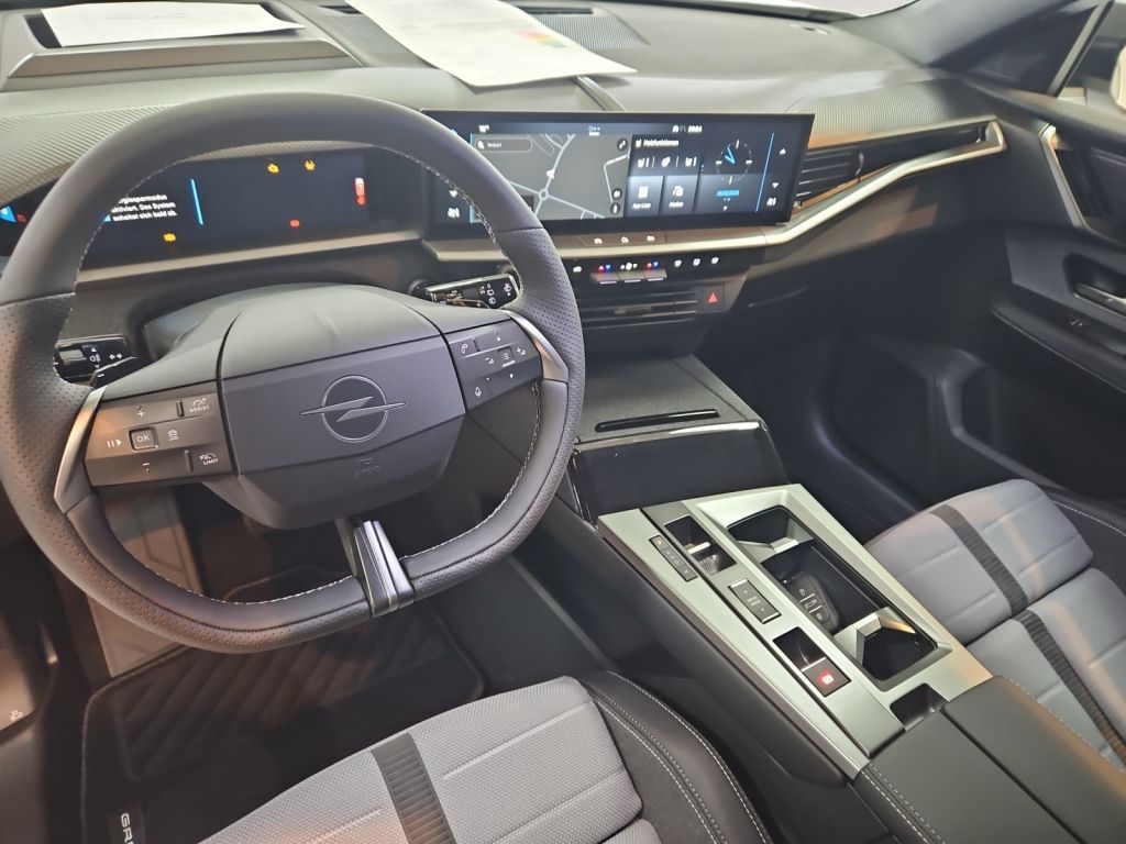 Fahrzeugabbildung Opel Grandland 1.2 DI Hybrid 48 V Automatik GS