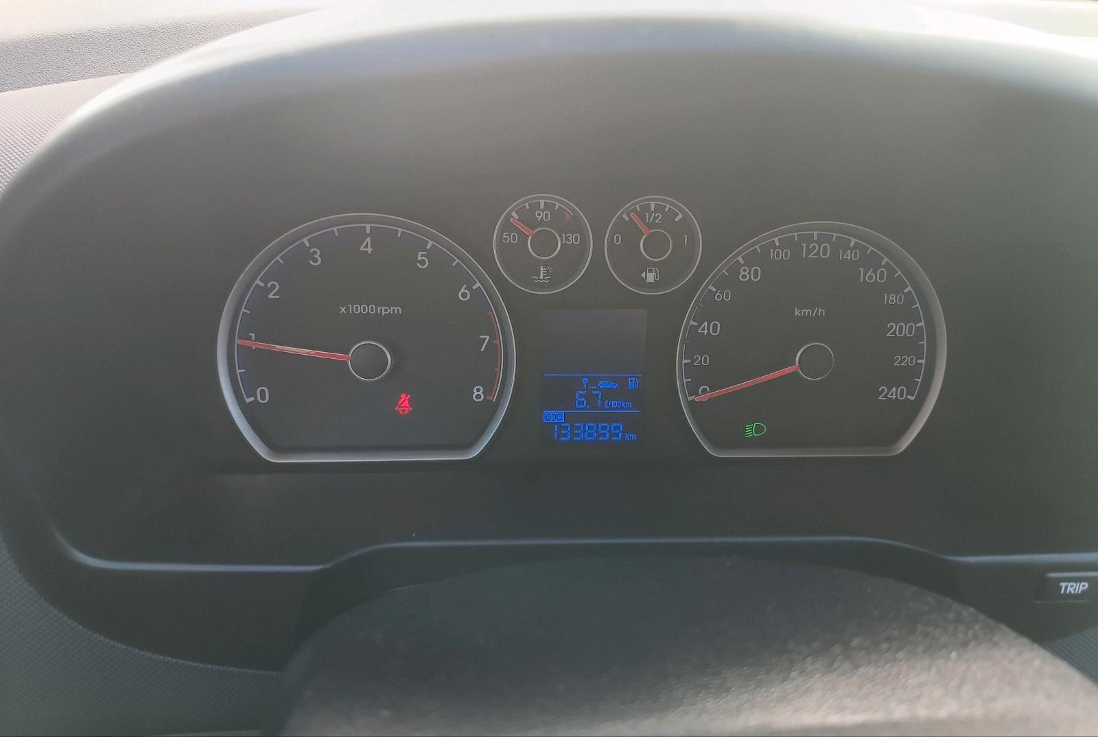 Hyundai i30 2010 — photo 6