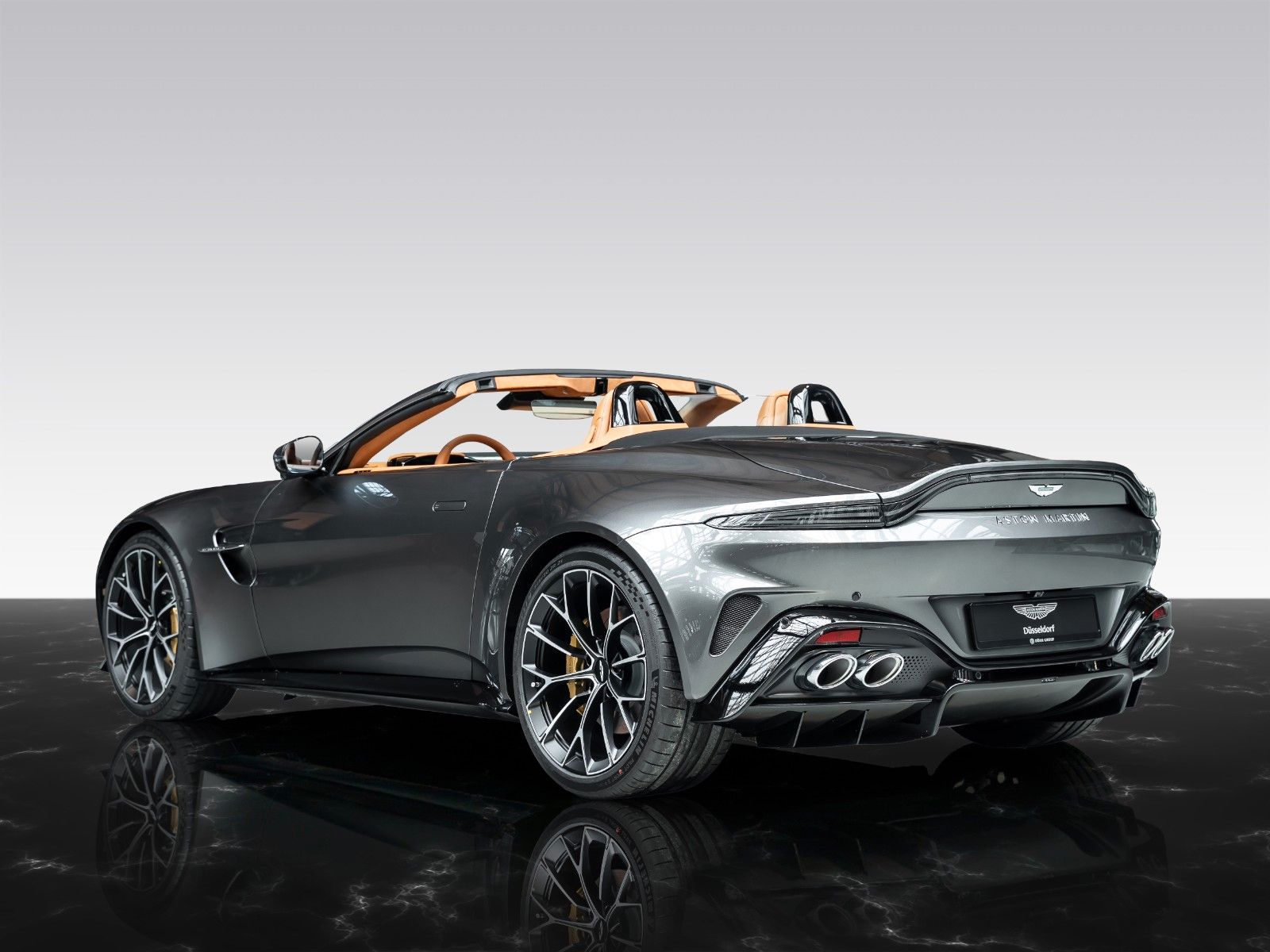 Aston Martin Vantage Roadster | Satin Dark Ch. | MY26 imagem 2