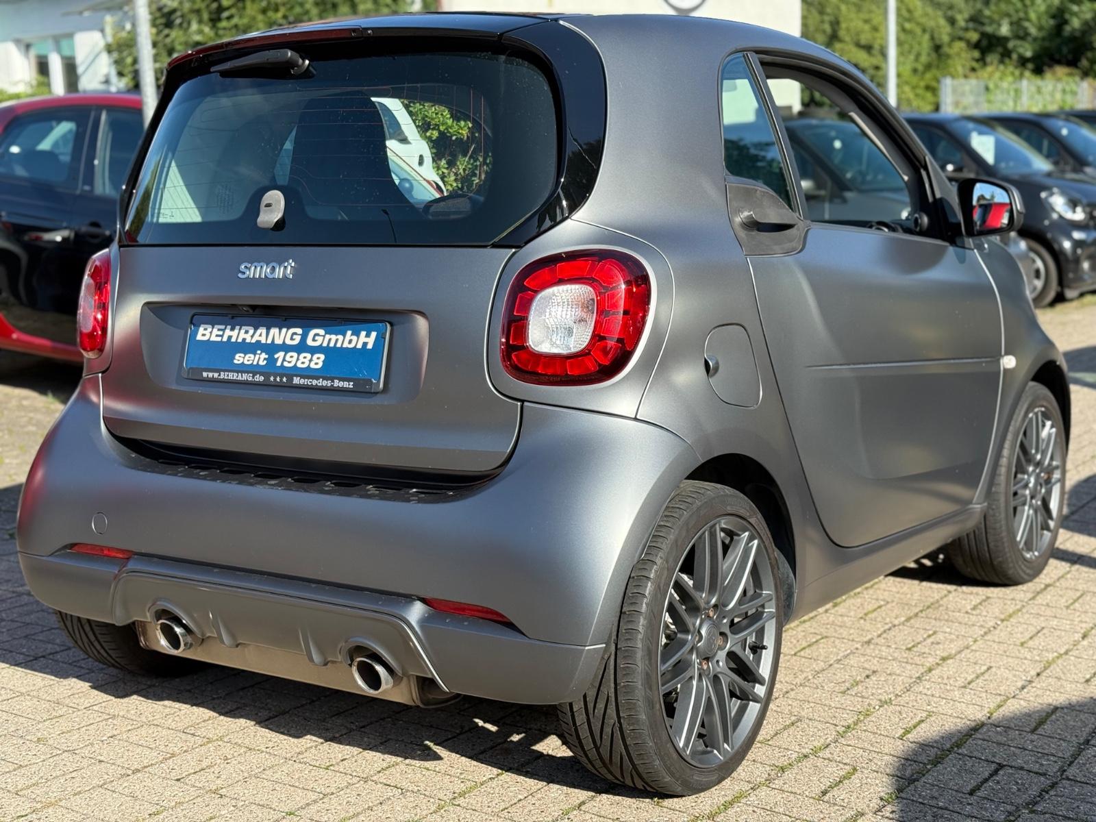 Smart ForTwo BRABUS*JBL*PANORAMA*KAMERA*NAVI*AMBIENTE*