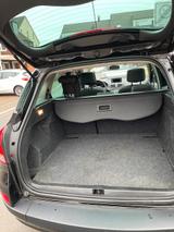 Renault Clio Grandtour TomTom Edition 1.2 16V 75 Tom... - Renault Clio mit Benzin-Antrieb: Kombi, 1.2