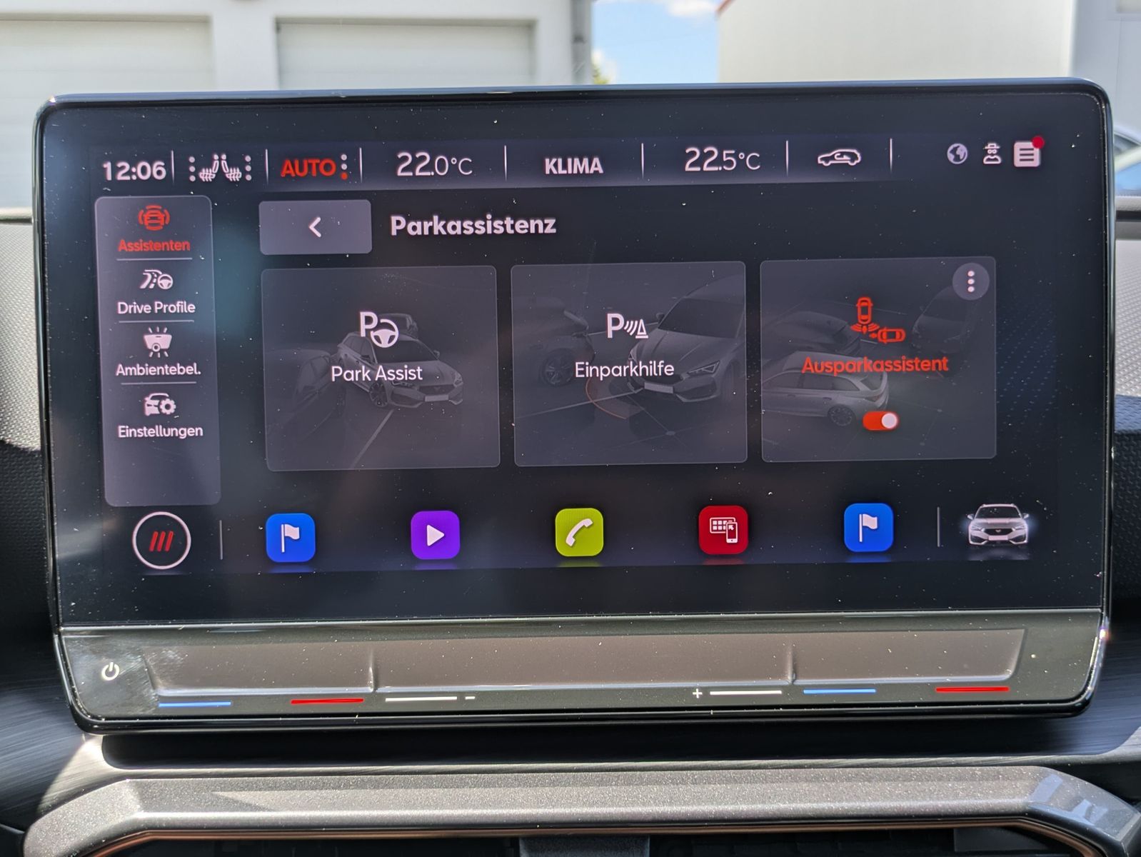 Fahrzeugabbildung CUPRA Leon 1.5 eTSI DSG MATRIX-LED*ACC*APP*KAMERA*18"
