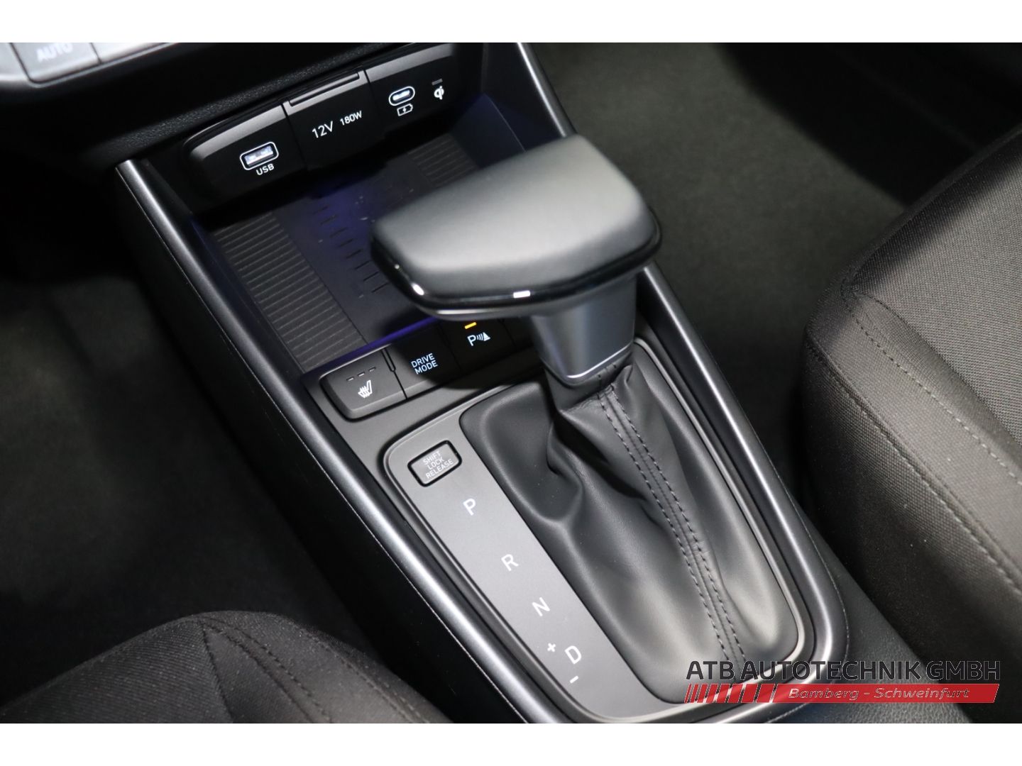 Fahrzeugabbildung Hyundai i20 Prime 1.0 T-Gdi 120PS 48V DCT Navi Soundsyst