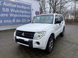 Mitsubishi Pajero 3.2 DI-D Intense - Mitsubishi Pajero Intense mit Diesel-Antrieb