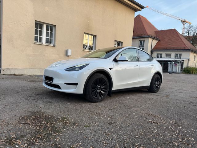 Tesla Model Y Hinterradantrieb RWD RWD