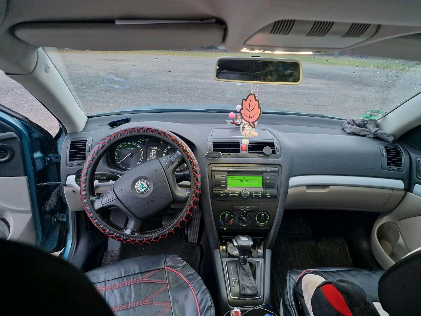 Skoda Octavia 2006 — photo 9