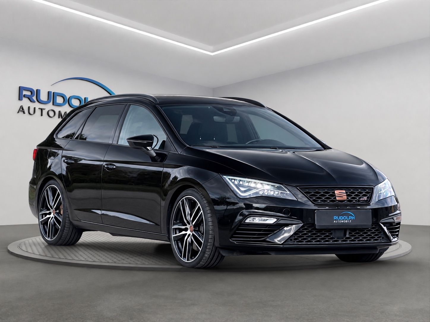 Seat Leon LEON ST CUPRA 300 FR DSG 4-DRIVE ACC PANOR BEATS