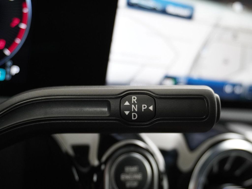 Mercedes-Benz CLA 180 Shooting Brake Star Edition Luxury Line