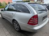 Mercedes-Benz C 270 CDI T CLASSIC Automatik - Mercedes-Benz C 270: Cdi