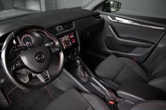 SKODA Octavia 2.0 TSI RS Combi*DSG*LED*NAVI*H&R*20"*