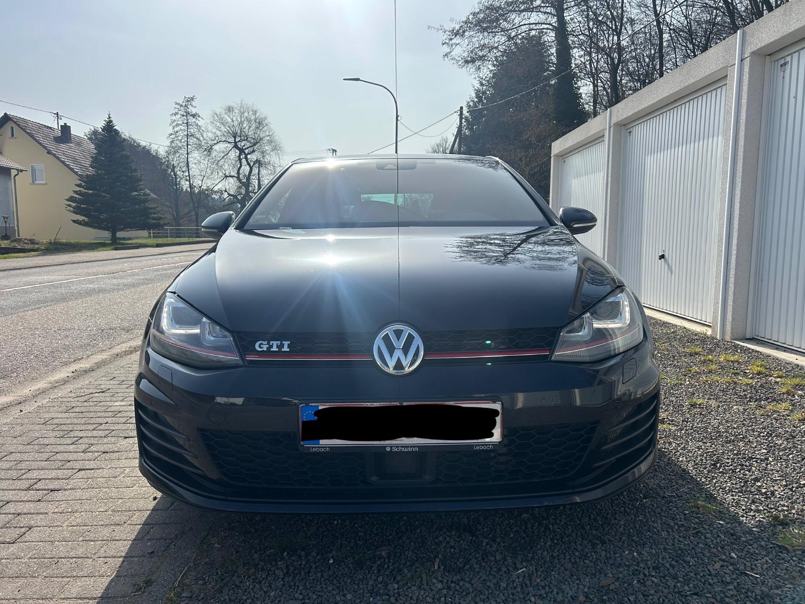 Volkswagen Golf VII Lim. GTI Performance BMT