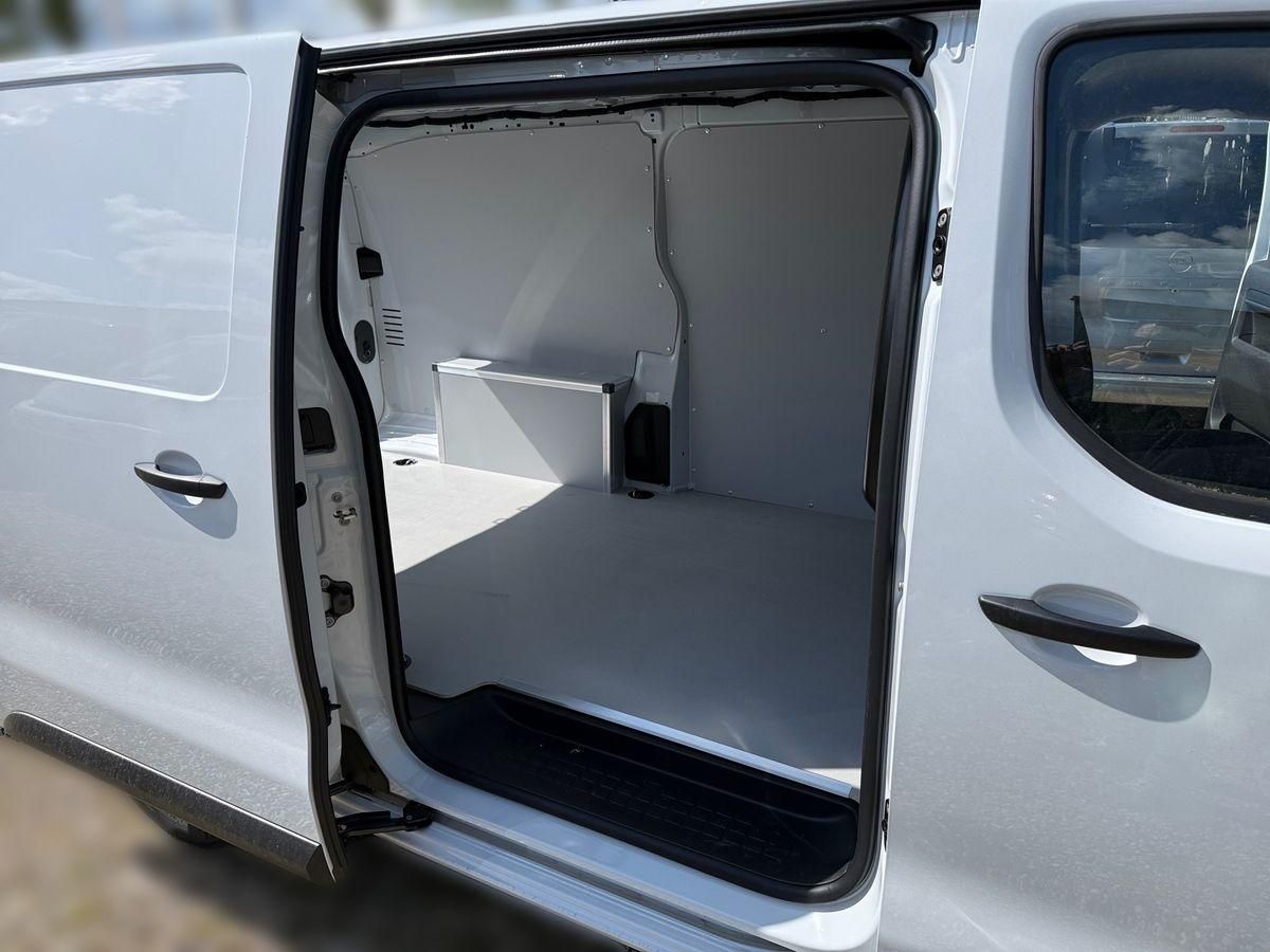 Fahrzeugabbildung Fiat eScudo XL Kastenwagen 100 kW