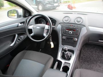 Ford Mondeo Turnier Trend AHK abn. + Beh.WSS + Sihz.