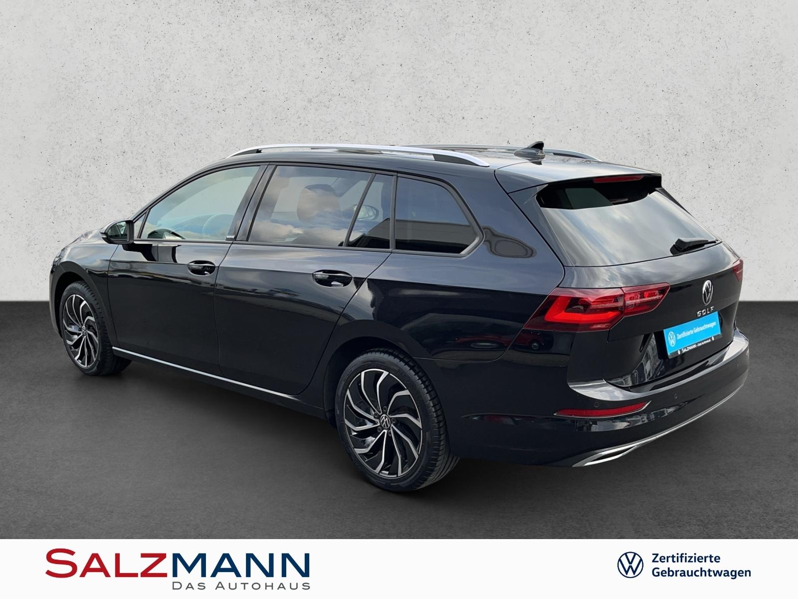 Volkswagen Golf VIII Var. 2.0 TDI DSG Move, AHK, LED Matrix