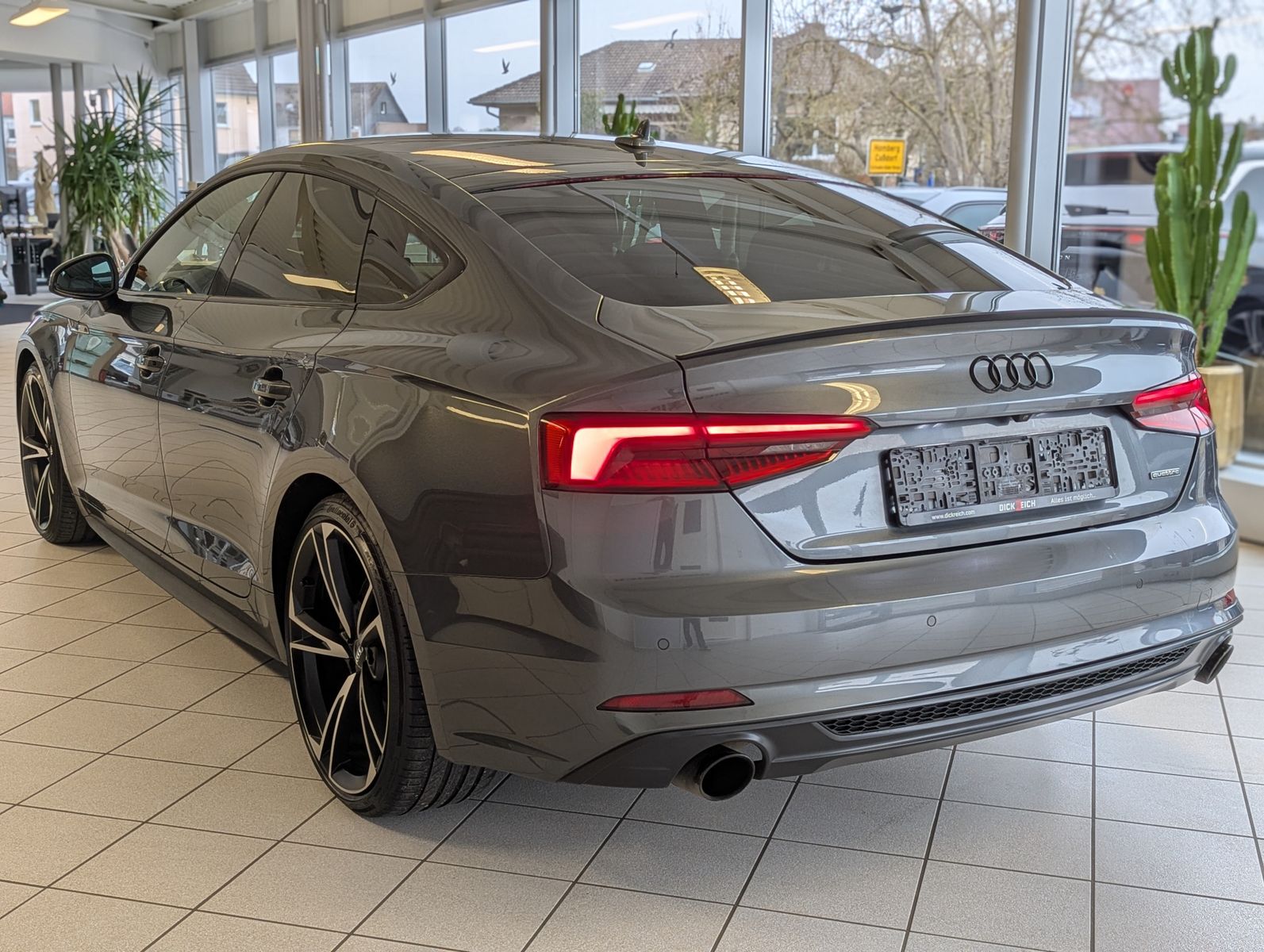 AUDI A5 2.0 TFSI quatt. 3x S-Line+ Matrix ACC B&O 20" - Image 5