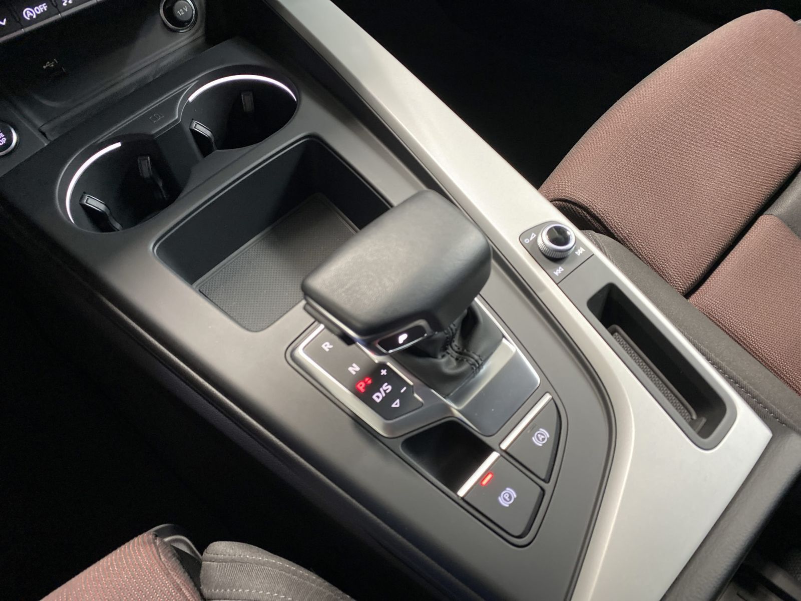 Audi A4 - Bild 14