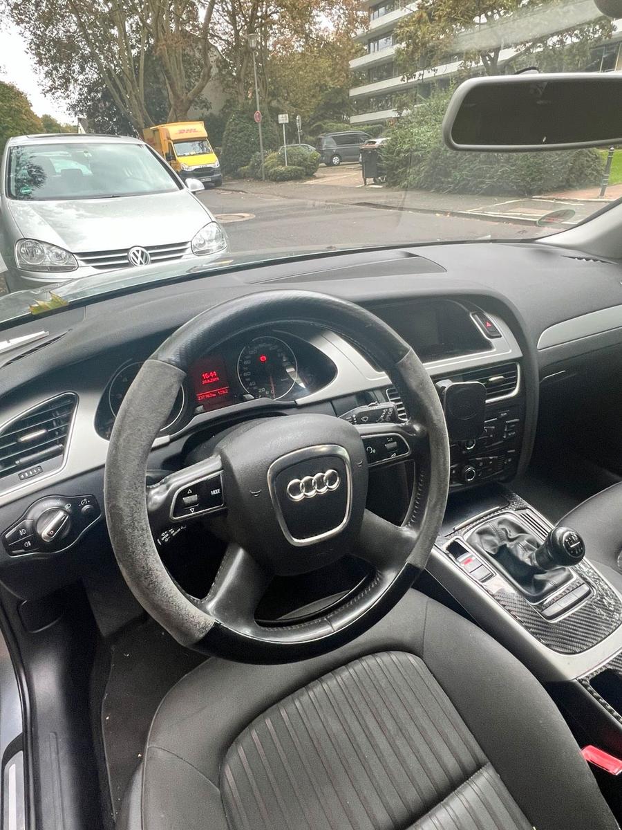 Audi A4 2009 — photo 5