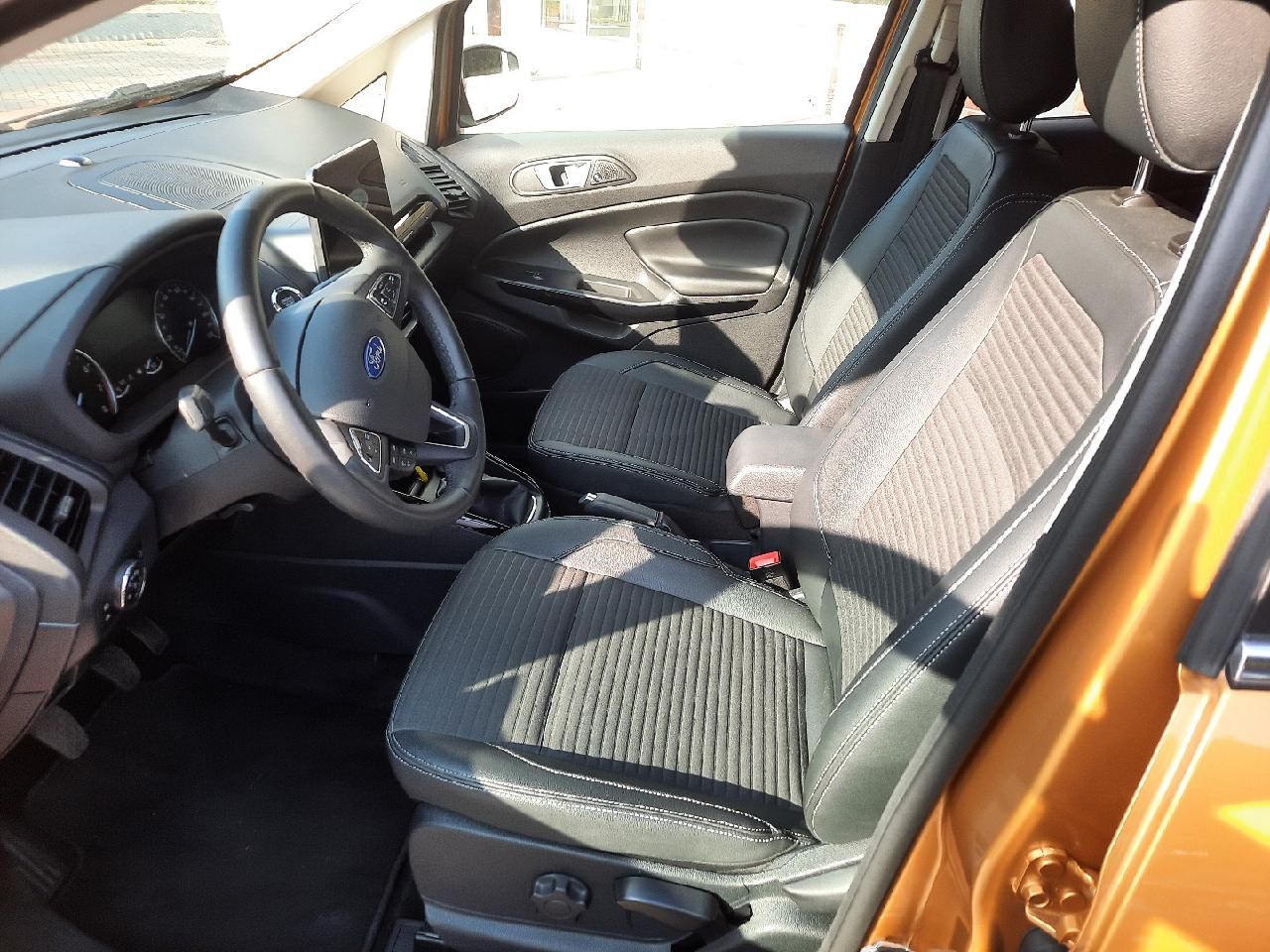 Fahrzeugabbildung Ford EcoSport Titanium