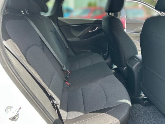 Fahrzeugabbildung Hyundai i30 Edition 30 Apple CarPlay Android Auto Mehrzo