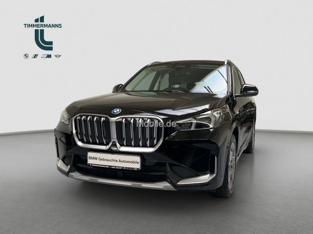 BMW iX1 xDrive30 xLine PremiumPaket