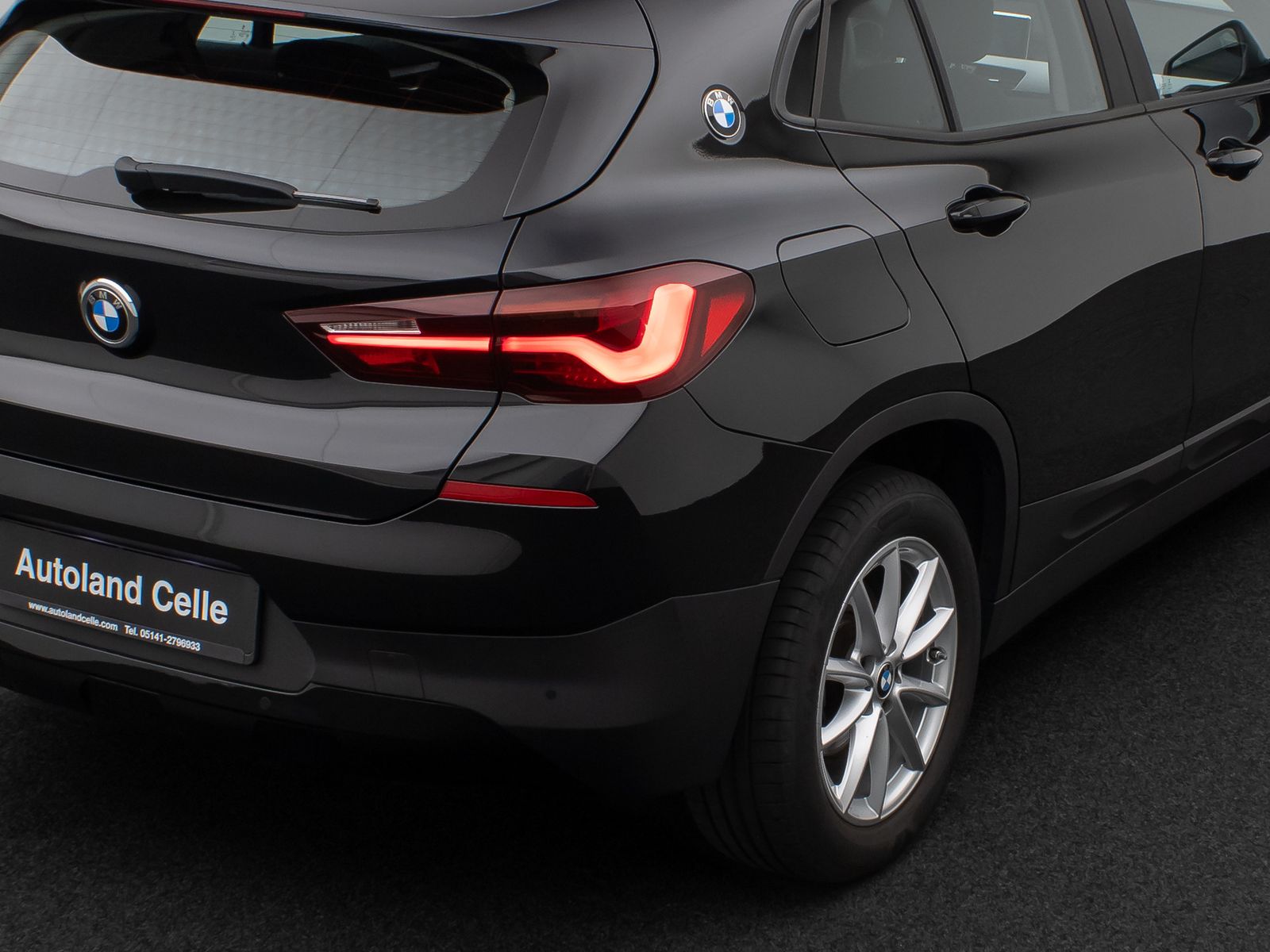 Fahrzeugabbildung BMW X2 sD18i Parkassistent DAB Navigation Lordos LED