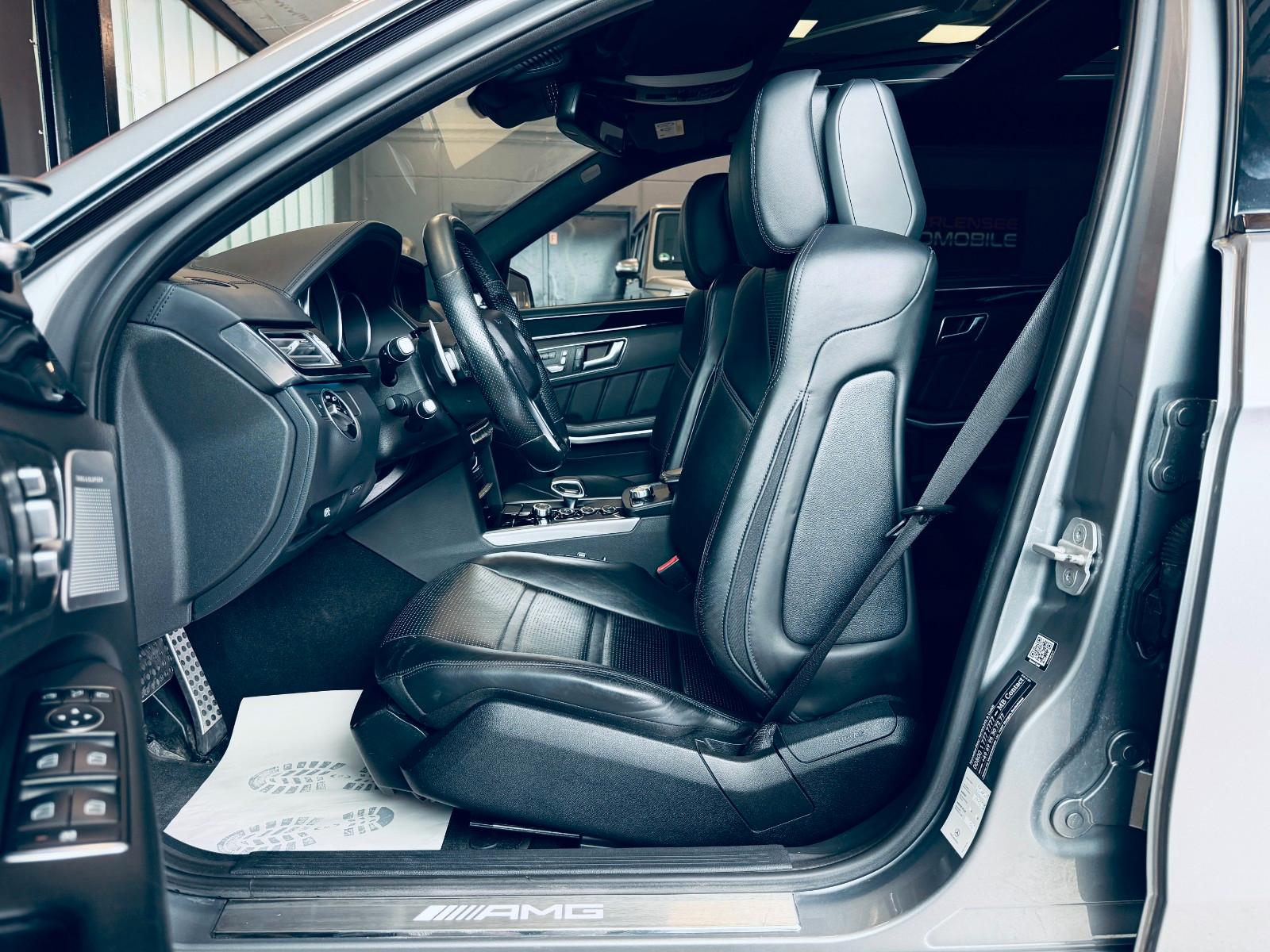 MERCEDES-BENZ E 63 T AMG V8 5.5 557ch 4MATIC BVA Toit pano Caméra 360 TV Sièges chauffants cuir Historique présent