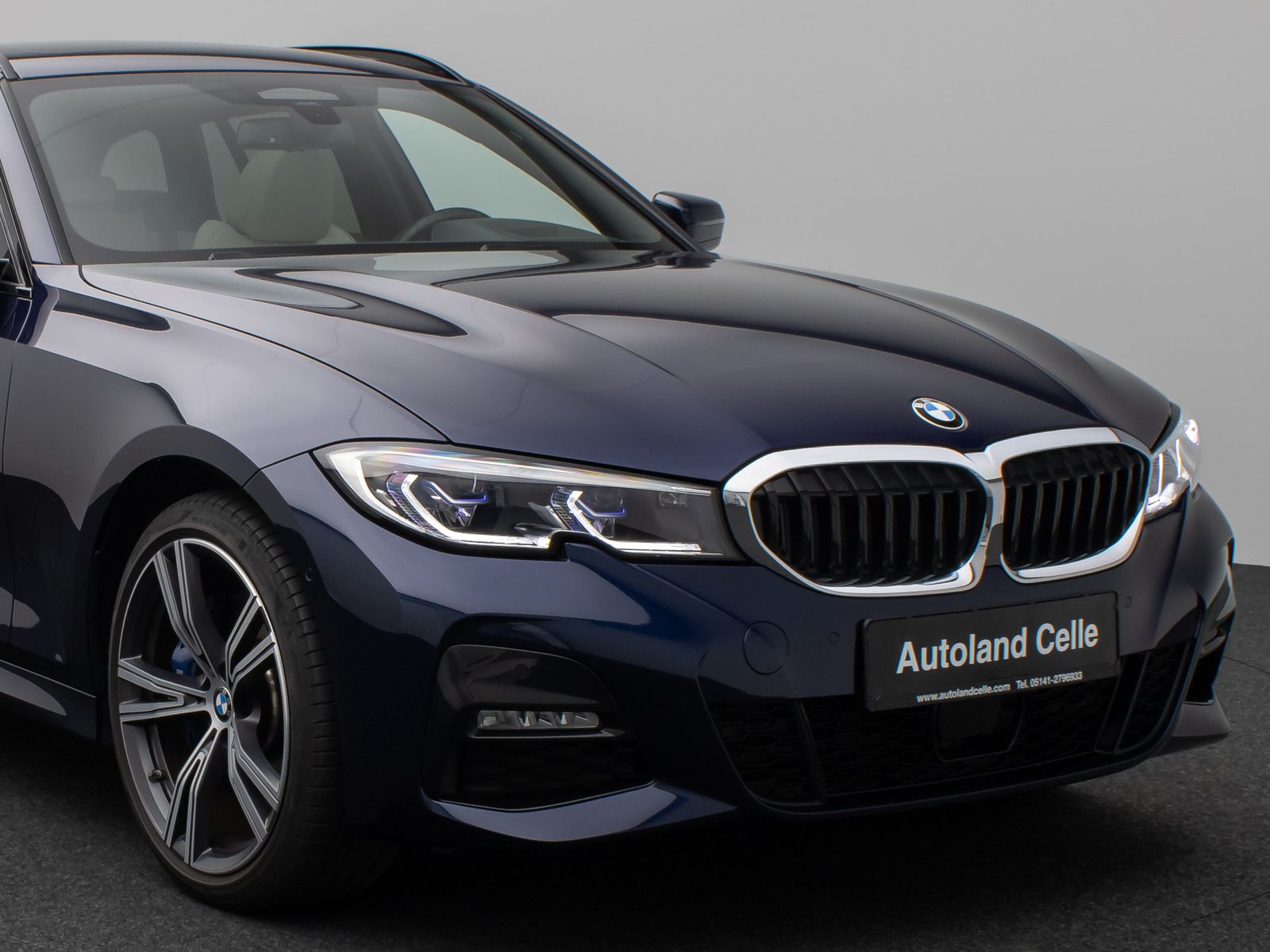Fahrzeugabbildung BMW 330e xD M Sport Panoram Kamera Laser HUD DAB H/K
