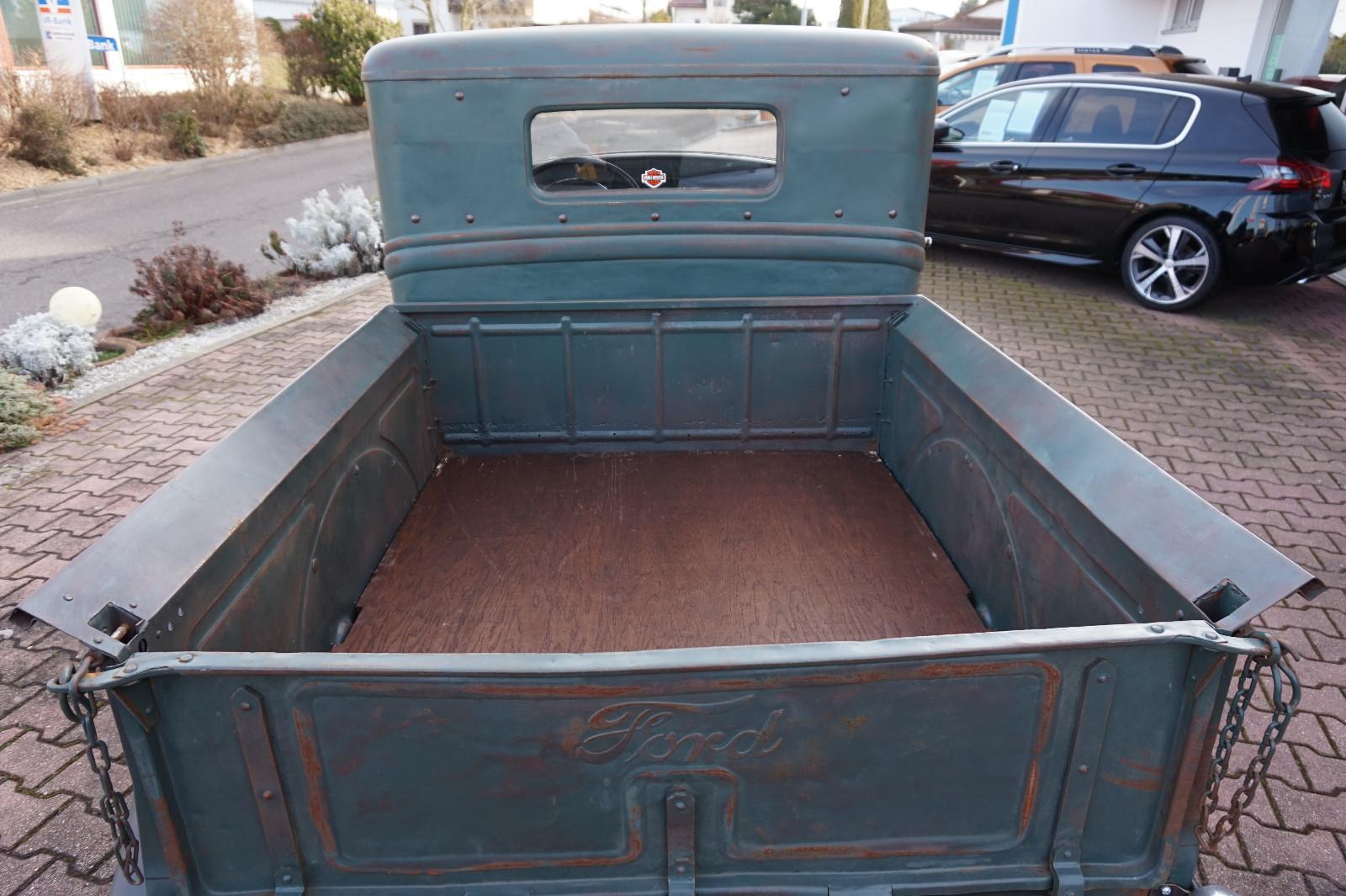 Ford Pickup 1932 V8 "Ford Outlaw Speed Shop" Hot Rod