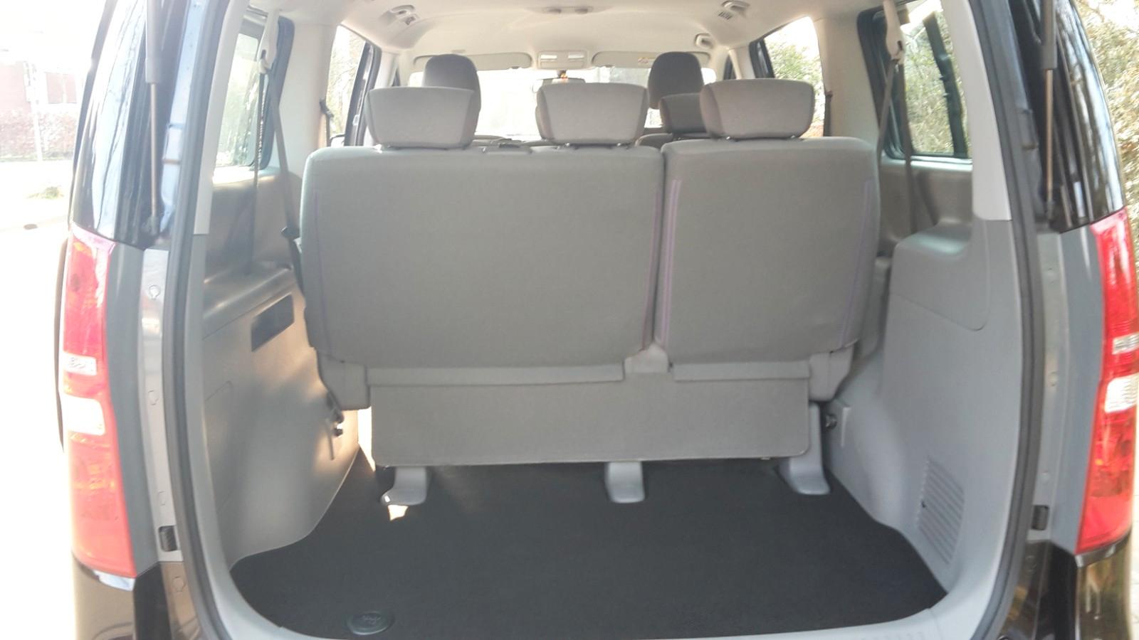 Hyundai H-1 8-Sitze 