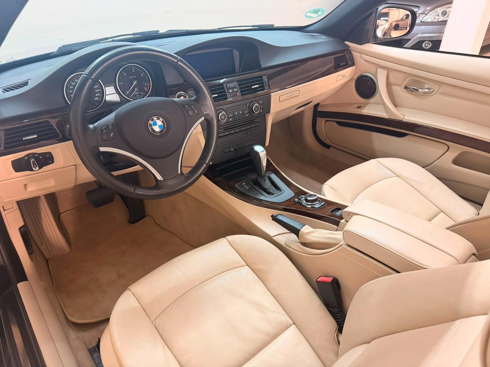 BMW 330d Cabrio *KEYLESS*XENON*NAVI*MEMORY*HIFI