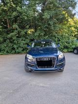 Audi Q7  5 Sitzer - Audi Q7 aus 2013