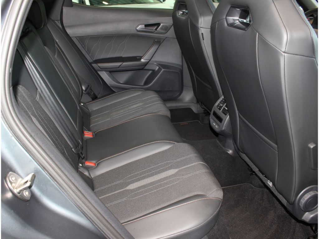 Fahrzeugabbildung CUPRA Formentor VZ 4Drive 2.0 TSI 1.Hand*Pano*Carplay